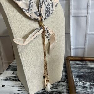 Scarf necklace